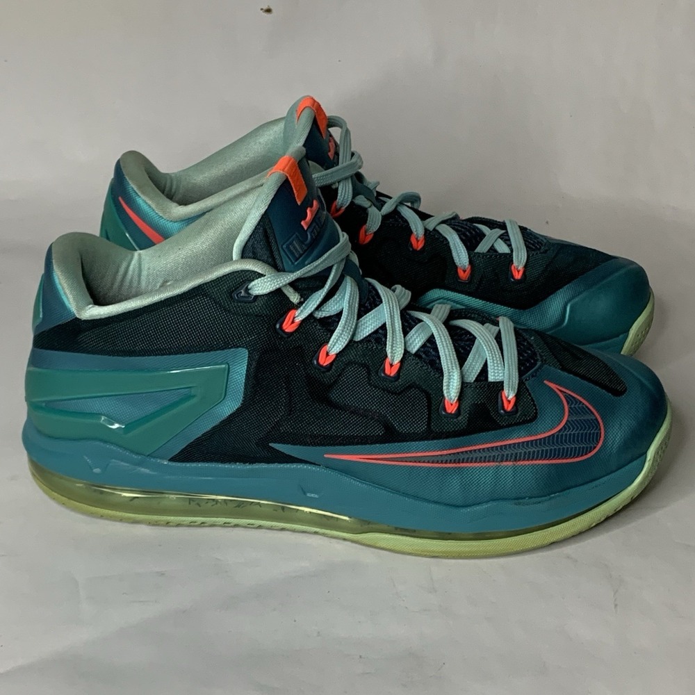 Nike LeBron 11 Low Turbo Green Basketball Shoes Size 11